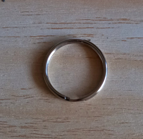 2cm platinum colour split ring