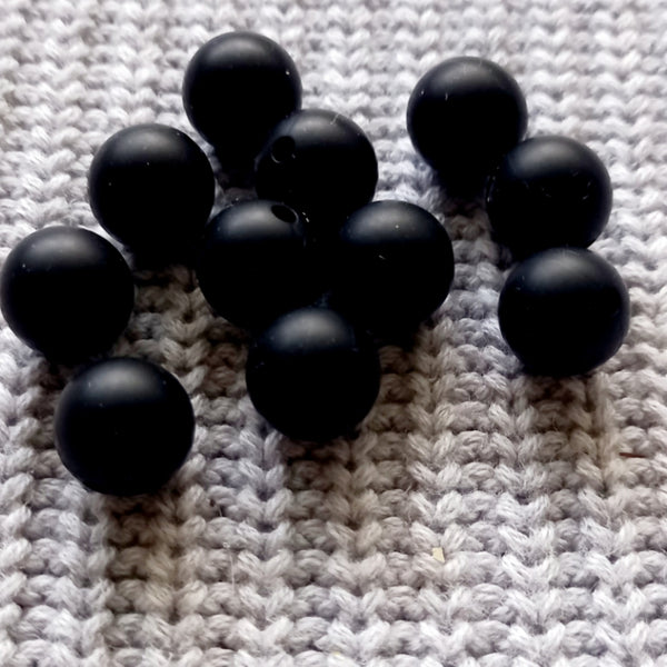 12mm PLAIN ROUND (price per bead)